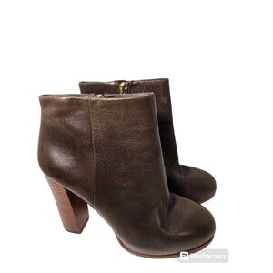Vince Camuto Size 7 Grenadine Brown Leather Ankle Bootie 4.5 Inch Heel